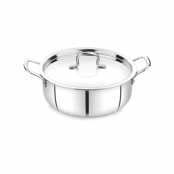 Triply-Shallow-casserole-with-lid-cook-and-serve